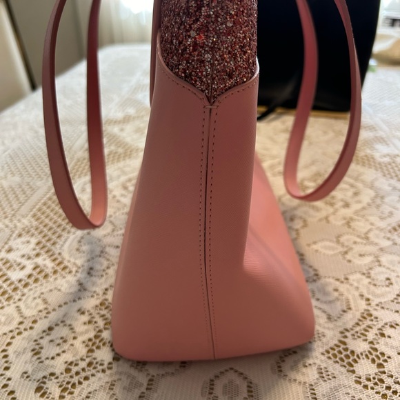 Kate Spade pink zipper top tote with glitter stripe trim. Dust bag included - Picture 3 of 5